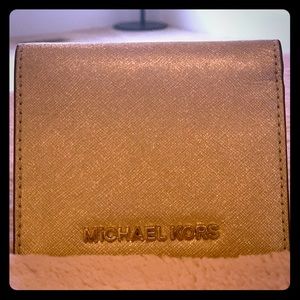 Michael kors wallet